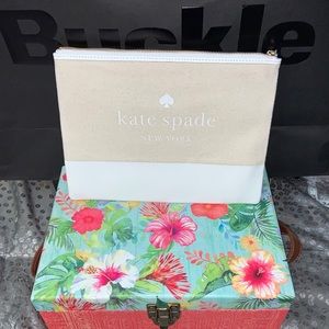 🆕SOLD Kate Spade ♠️ Large Tassel Pouch- NWOT
